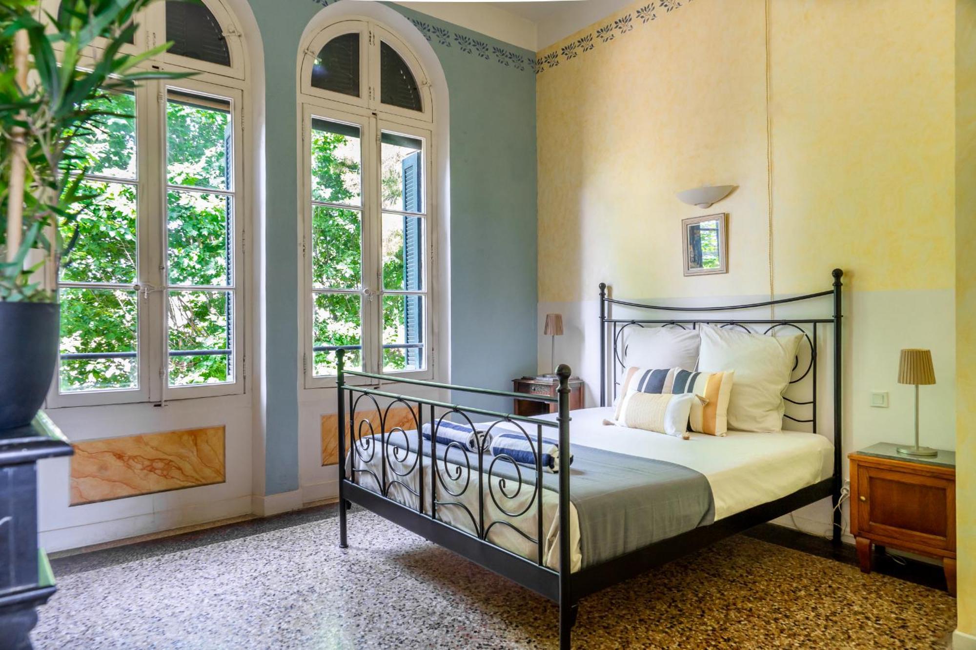 Вилла Ultimate Relaxation For Family Or Group At Renowned Couvent Des Ursulines, A Tranquil Escape In Historic Пезенас Экстерьер фото