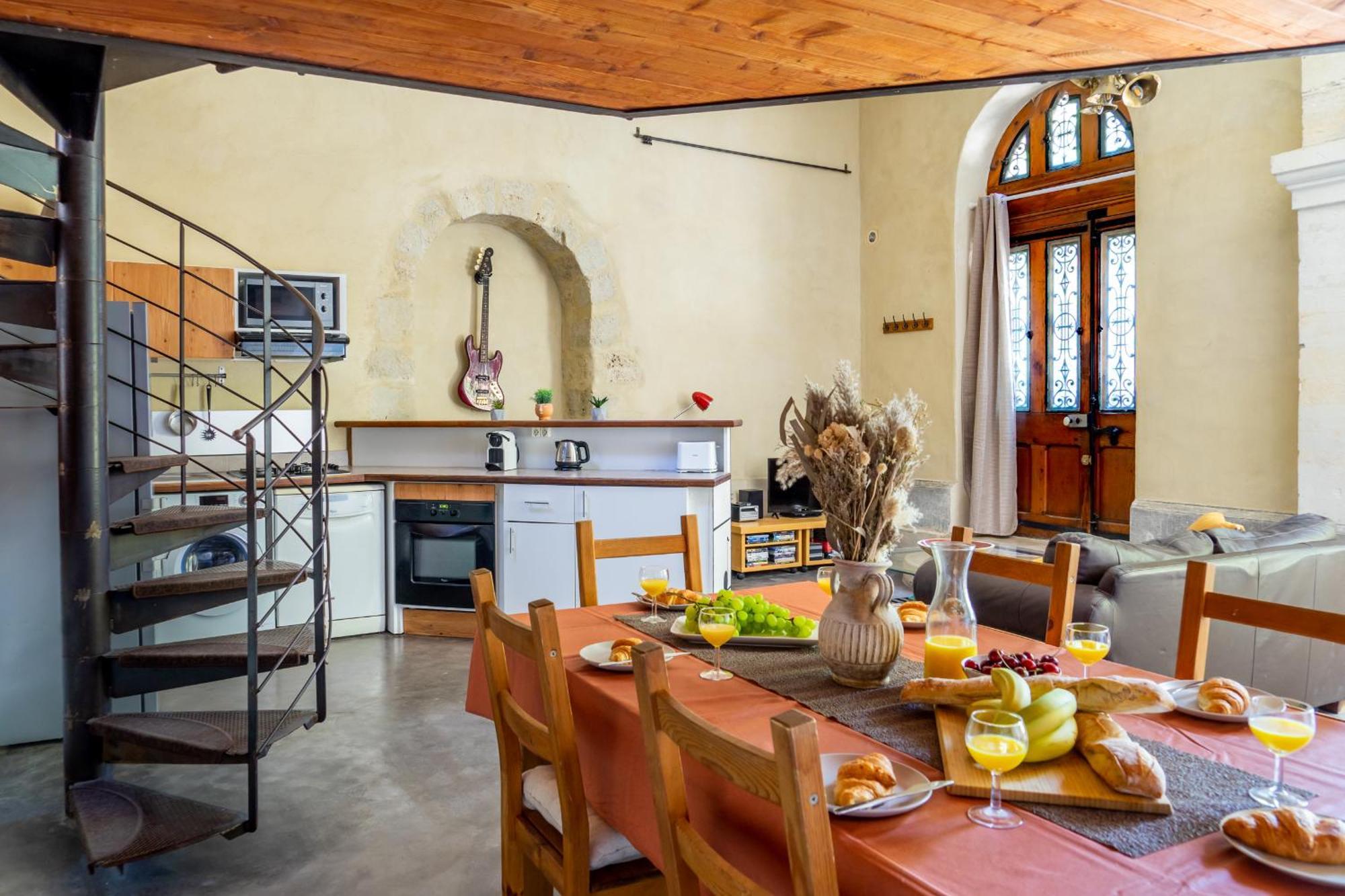 Вилла Ultimate Relaxation For Family Or Group At Renowned Couvent Des Ursulines, A Tranquil Escape In Historic Пезенас Экстерьер фото