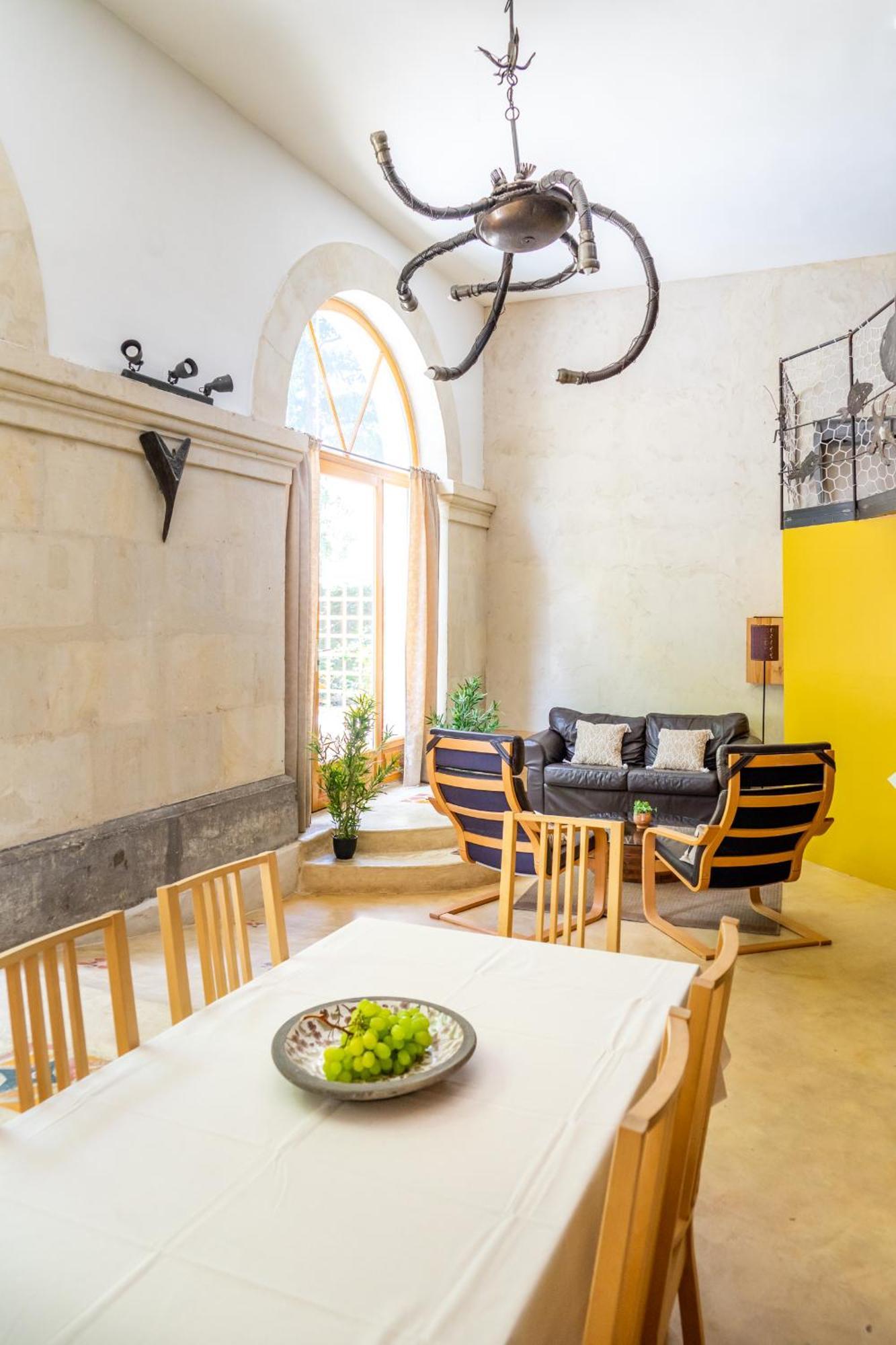 Вилла Ultimate Relaxation For Family Or Group At Renowned Couvent Des Ursulines, A Tranquil Escape In Historic Пезенас Номер фото