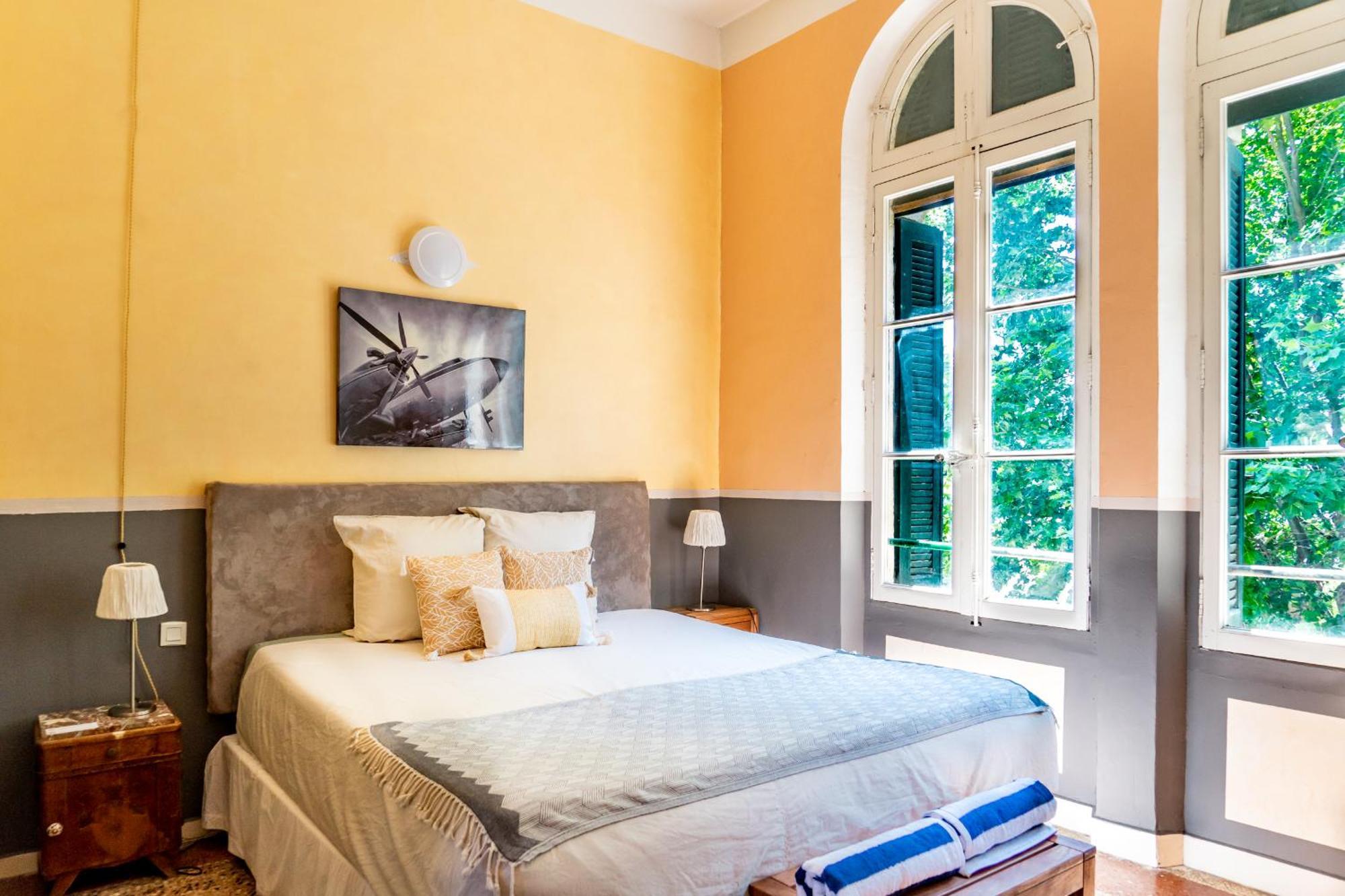 Вилла Ultimate Relaxation For Family Or Group At Renowned Couvent Des Ursulines, A Tranquil Escape In Historic Пезенас Номер фото
