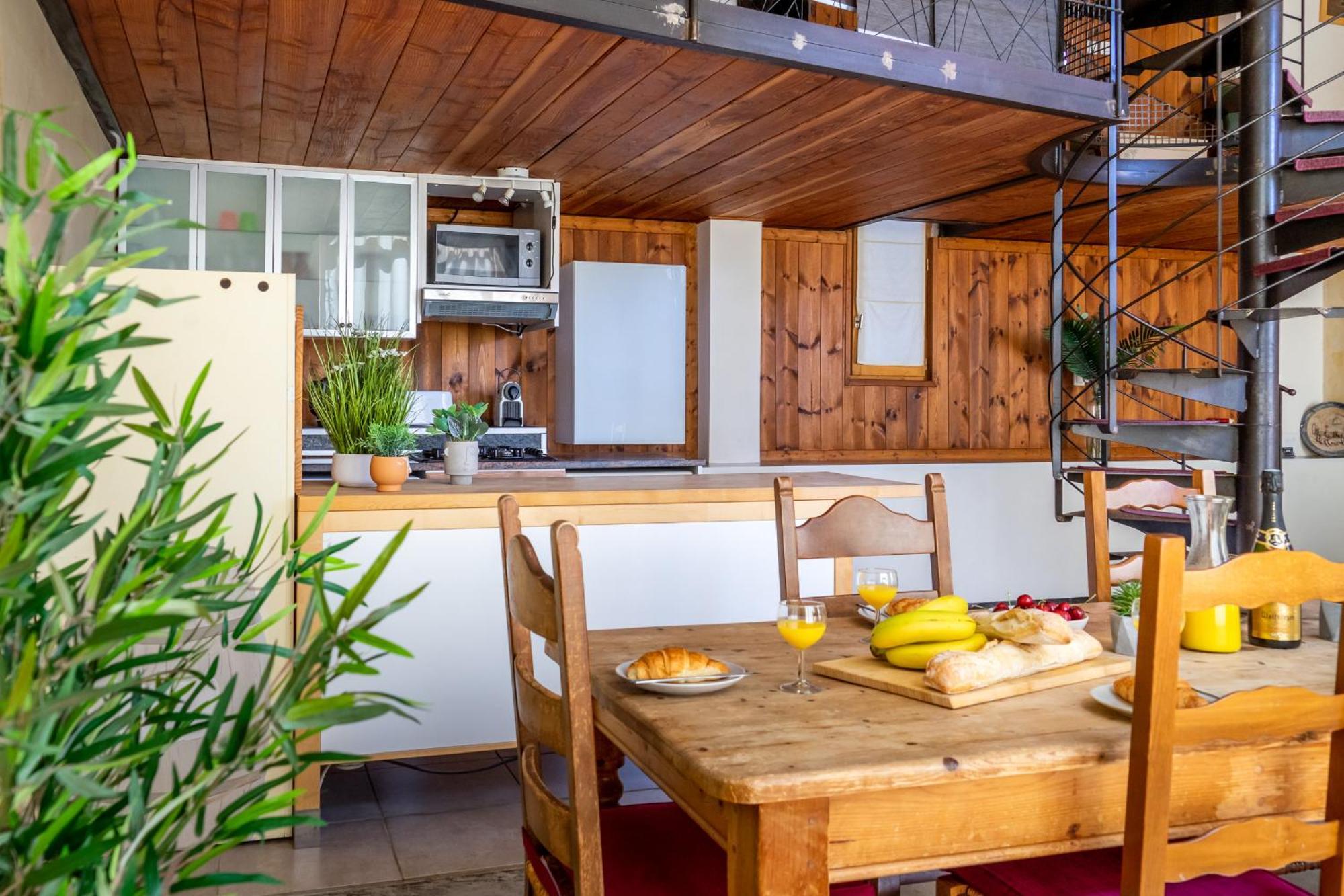 Вилла Ultimate Relaxation For Family Or Group At Renowned Couvent Des Ursulines, A Tranquil Escape In Historic Пезенас Номер фото