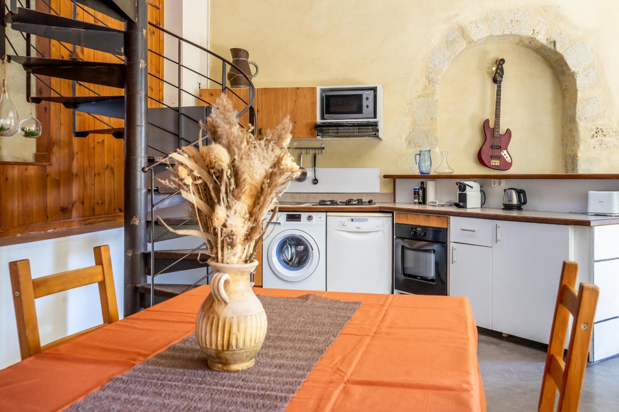 Вилла Ultimate Relaxation For Family Or Group At Renowned Couvent Des Ursulines, A Tranquil Escape In Historic Пезенас Номер фото